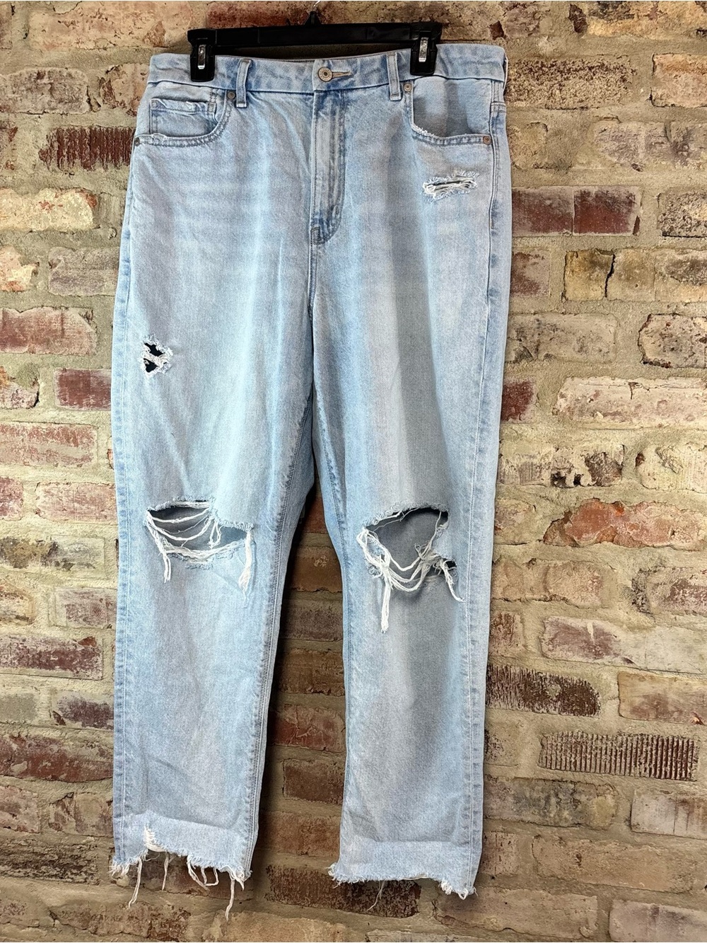 American eagle strigid straight leg cropped distressed jeans 14 short